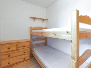 Appartements Appartement cosy avec parking prive et balcon a 5 min du centre de Villard-de-Lans - FR-1-515-94 : photos des chambres