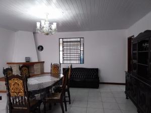 Super Casa I Apto 4 Quartos no Centro