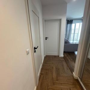 Kwiatkowskiego Apartments River Side City View