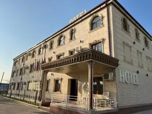 Risola Hotel Grand - Qŭyliq