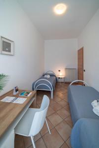 La Casa dei Carta-new & chic