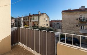 1 Bedroom Lovely Apartment In Ploce