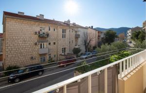 1 Bedroom Lovely Apartment In Ploce