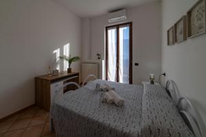 La Casa dei Carta-new & chic