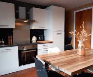 Appartements L-Horizon Bleu, Splendide vue sur le Lac Annecy, a 3mn du Lac : photos des chambres