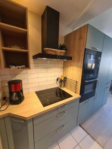 Gîte les pieds dans leau, face au port de plaisance, classé 3 étoiles