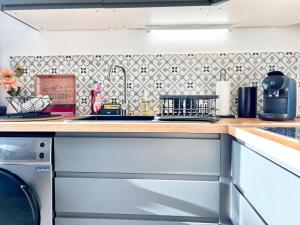 Appartements Baux-M Chic - Alpilles, Grand Studio Cosy, Clim, 4 personnes : photos des chambres