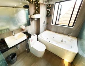 CHARM CHARM - kimmy housing - 48 To Ngoc Van - Close Chabad of Hanoi