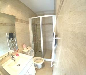 Appartements Residence Angela a 7 minutes a pieds du Palais, plage... : photos des chambres