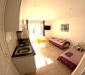 Appartements Residence Angela a 7 minutes a pieds du Palais, plage... : photos des chambres