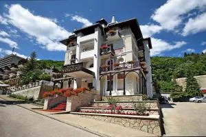 Hotel Moldavia - Comăneşti