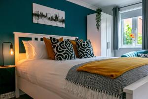 Perfect City Studio Apartment By Vesta Serviced Accommodation & Short Lets In Hatfield With Free parking & Free WiFi