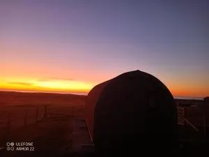 Atlantic Sunset Pod, Isle of Benbecula - Tigharry