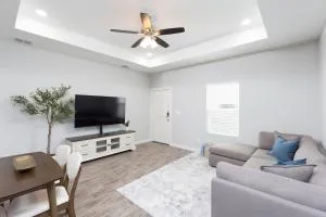 La Querencia on Zinnia w Fast Wifi & Workspace - Alton