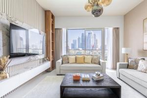Hermes-Style 2BR, Full Burj Khalifa View - Infinity Pool - Full Fountain View