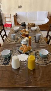 B&B / Chambres d'hotes Le Logis du Petit Lay : photos des chambres