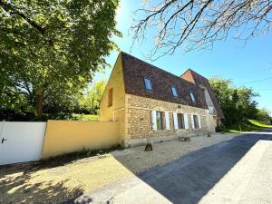 Maisons de vacances BEYTAN AL COUDER Stylish architect house with AC and private pool, village center, golf course and Dordogne river at easy walk : photos des chambres