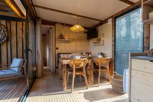 Campings Camping d-Aleth en foret de Broceliande : photos des chambres
