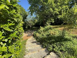 Maisons de vacances BEYTAN AL COUDER Stylish architect house with AC and private pool, village center, golf course and Dordogne river at easy walk : photos des chambres