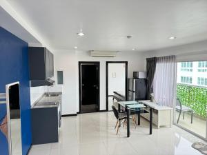 Elegant Home & Living