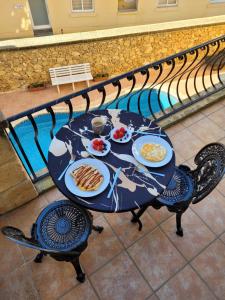UNDER NEW MANAGEMENT! Sant Antnin Luxurious Farmhouse Villa With Pool Sannat Near Victoria Gozo Family Friends Couples Views Balcony Roof Terrace Romantic Getaway