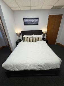 Cozy Nook 1 Bedroom 2nd Floor Apt