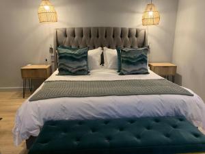 Constantia Winelands Lodge