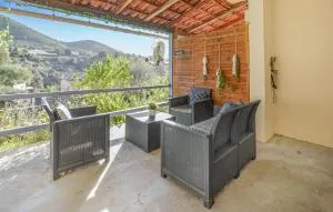 Awesome Apartment In Sarrola Carcopino - 卡尔卡托吉奥