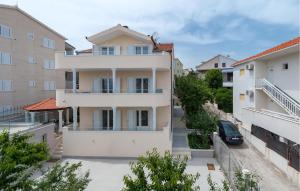 1 Bedroom Stunning Apartment In Trogir 