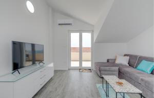 1 Bedroom Stunning Apartment In Trogir