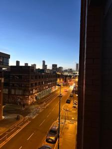 2 Bedroom Apartment with City View