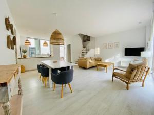 Appartements Duplex 3 Chambres Proche Gare Clim, WIFI, parking : photos des chambres