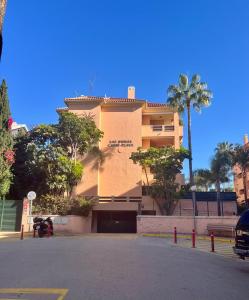 Beach apartment two bedrooms in Cabopino Marbella