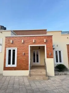 Cozy Quarters 1 Bedroom - Zaria