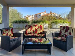 House for 12 people close to the sea