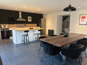 Maisons de vacances Charmante grange restauree : photos des chambres