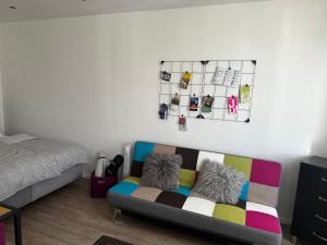 DESIGN by Interior Apartments