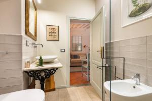 La casa nel castello e il giardino segreto