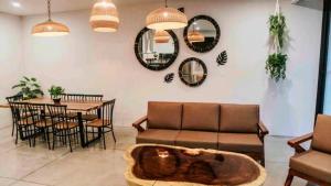 Celina beach house en Manzanillo