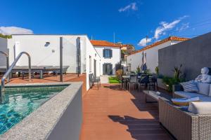Vila Sun House B - 4hvězdičkové hotely ve městě Calheta
