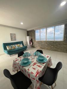 Apartamento tucacas planta 100