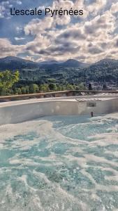 Chalets Vue imprenable et jacuzzi 4 Etoiles : photos des chambres