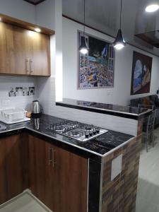 BONITA Y CÓMODA CASA DE 3 HABITACIONES EN cONJUNTO