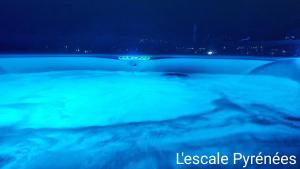 Chalets Vue imprenable et jacuzzi 4 Etoiles : photos des chambres