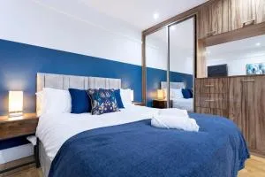 Charming home, short walk to shops & station in Peterborough - Crowland