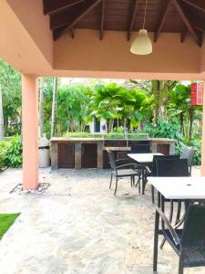 Infiniti blu beautiful apartment at the pool