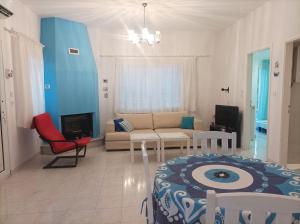 Beachfront Evas House