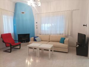 Beachfront Evas House