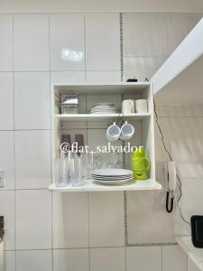 Flat Jardim de Alah completo beira mar piscina