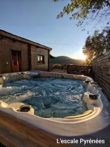 Le Chalet jacuzzi et Détente 4 Étoiles - Bettes